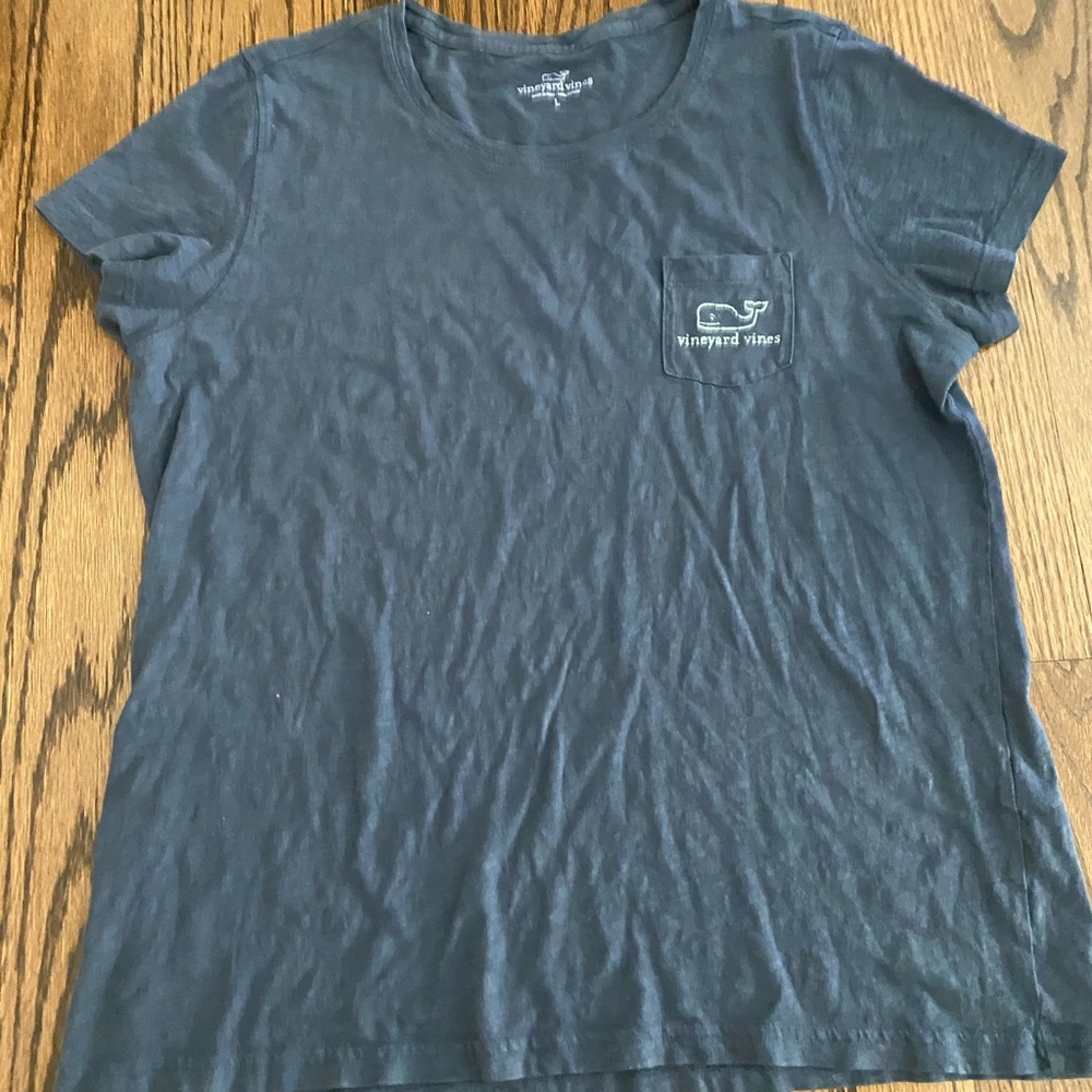 Vineyard vines t short
